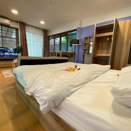 Catory Villa Bangkok Buitenkant foto