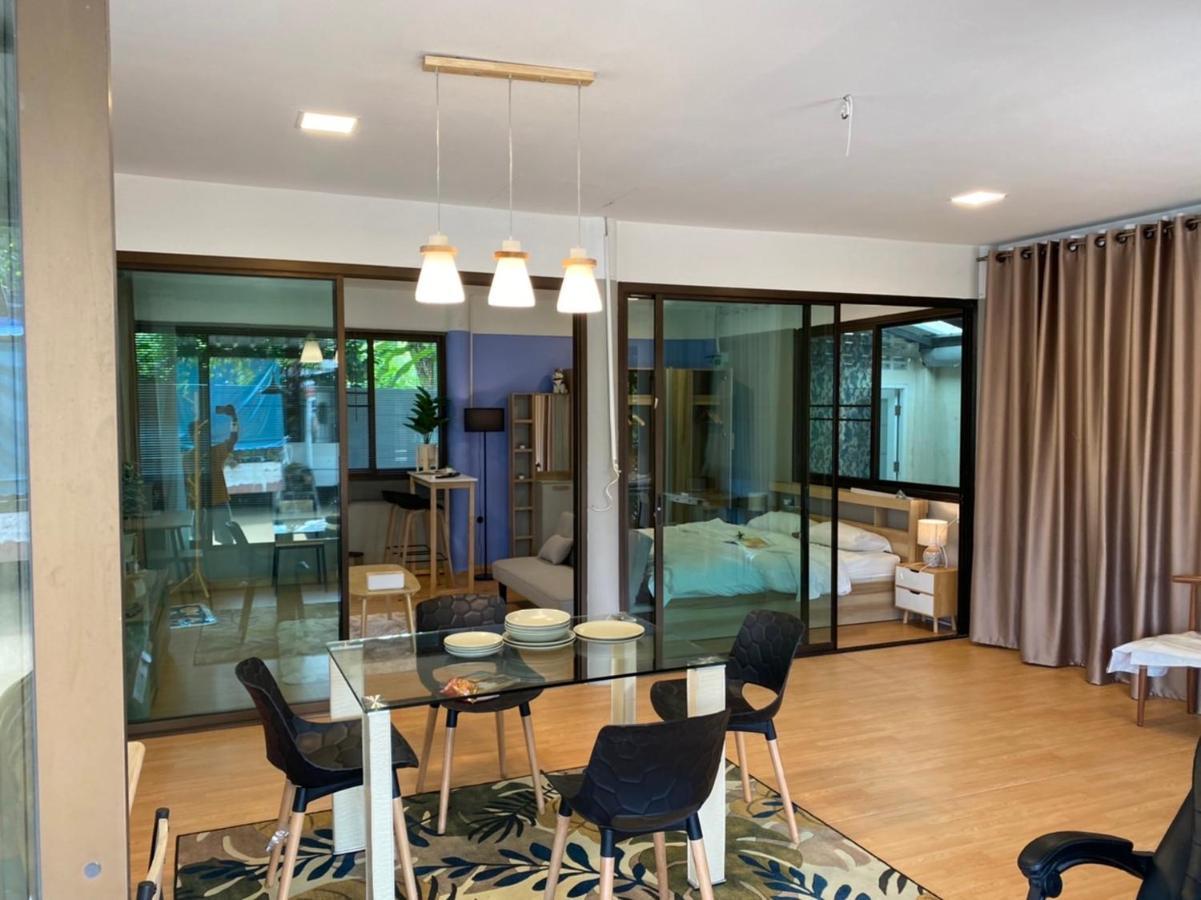 Catory Villa Bangkok Buitenkant foto