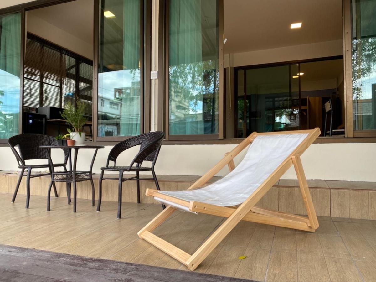 Catory Villa Bangkok Buitenkant foto
