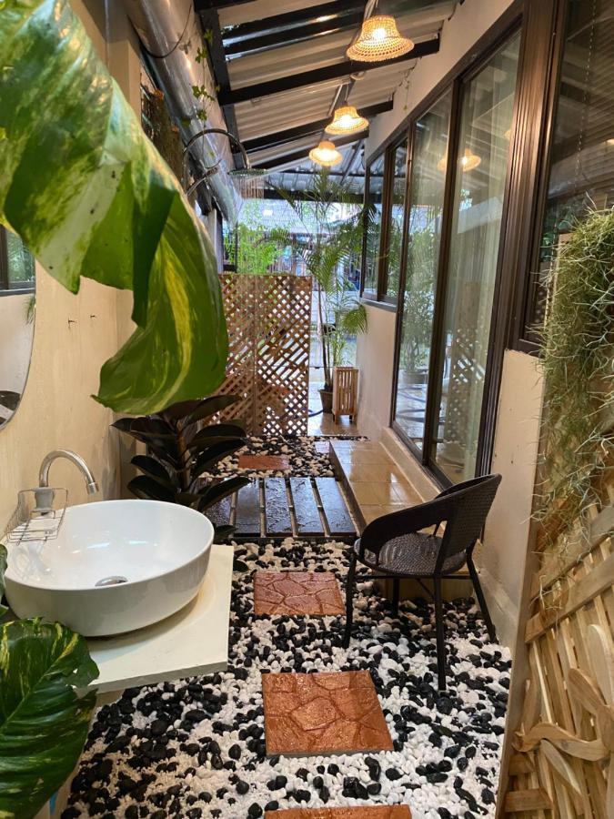 Catory Villa Bangkok Buitenkant foto